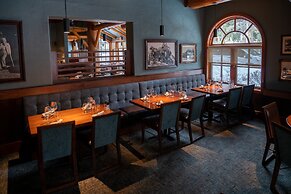 Banff Caribou Lodge and Spa
