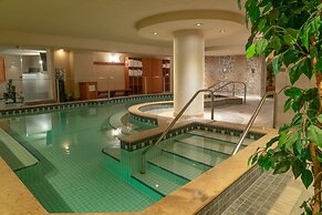 Banff Caribou Lodge and Spa