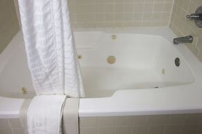 Quality Inn Nashville - Bloomington