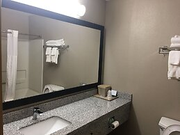 Quality Inn Nashville - Bloomington