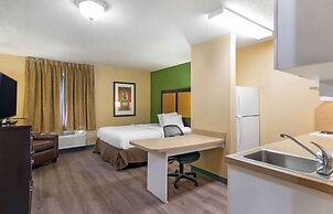Extended Stay America Suites Kansas City Airport