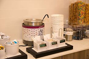 Hampton Inn & Suites Jackson-Coliseum