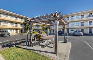 Extended Stay America Select Suites - St. Louis - Westport - E Lacklan