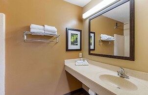 Extended Stay America Select Suites - St. Louis - Westport - E Lacklan