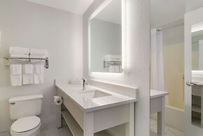 MainStay Suites Omaha Old Mill