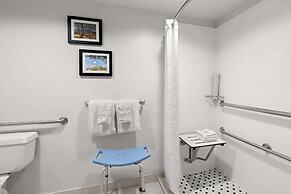 Comfort Inn & Suites near Kino Sports Complex