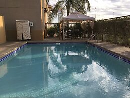 Comfort Inn & Suites near Kino Sports Complex