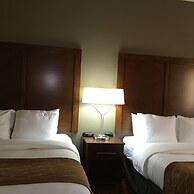 Comfort Inn & Suites near Kino Sports Complex