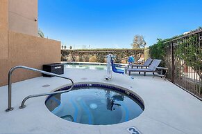 Comfort Inn & Suites near Kino Sports Complex