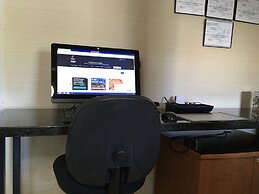 Comfort Inn & Suites near Kino Sports Complex