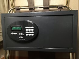 Comfort Inn & Suites near Kino Sports Complex