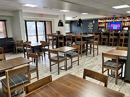 Four Points by Sheraton Greensboro Airport