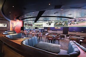 The STRAT Hotel, Casino & Tower