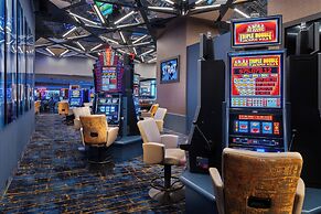 The STRAT Hotel, Casino & Tower