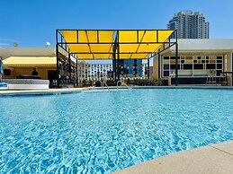 The STRAT Hotel, Casino & Tower