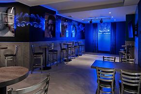 The STRAT Hotel, Casino & Tower