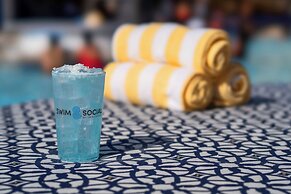 The STRAT Hotel, Casino & Tower