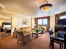 The STRAT Hotel, Casino & Tower