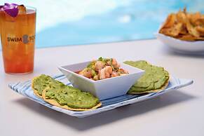 The STRAT Hotel, Casino & Tower