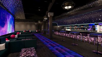 The STRAT Hotel, Casino & Tower