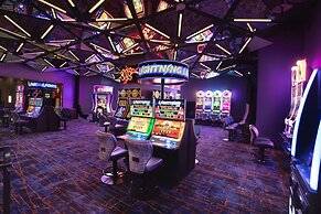 The STRAT Hotel, Casino & Tower