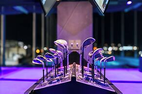 The STRAT Hotel, Casino & Tower