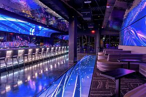 The STRAT Hotel, Casino & Tower