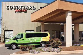 Courtyard by Marriott Charlotte Airport North