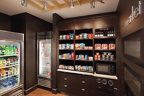 Courtyard by Marriott Charlotte Airport North