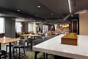 Courtyard by Marriott Tulsa Central
