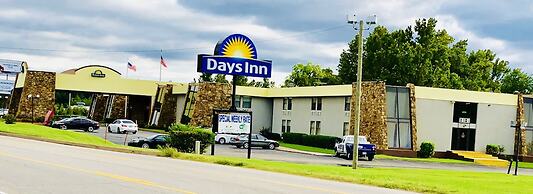 Days Inn by Wyndham Southern Hills/ORU