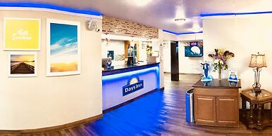 Days Inn by Wyndham Southern Hills/ORU