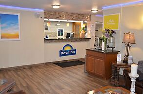 Days Inn by Wyndham Southern Hills/ORU