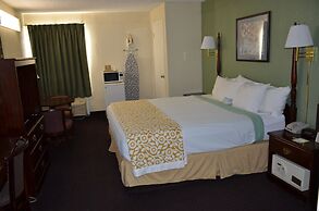 Days Inn by Wyndham Southern Hills/ORU