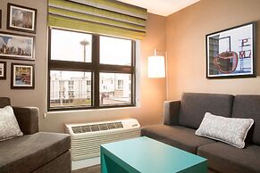 Hampton Inn & Suites Seattle-Downtown