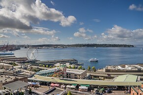 Hampton Inn & Suites Seattle-Downtown
