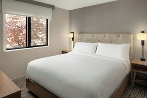 Four Points by Sheraton Downtown Seattle Center