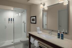 Four Points by Sheraton Downtown Seattle Center