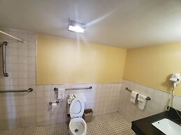 Americas Best Value Inn AT&T Center