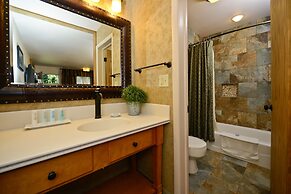 The Rockwell Inn (formerly the Lexington at Jackson Hole Hotel & Suite