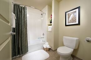 The Rockwell Inn (formerly the Lexington at Jackson Hole Hotel & Suite