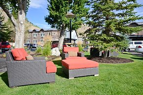 The Rockwell Inn (formerly the Lexington at Jackson Hole Hotel & Suite