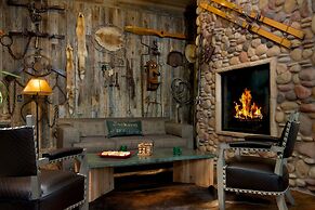 The Rockwell Inn (formerly the Lexington at Jackson Hole Hotel & Suite