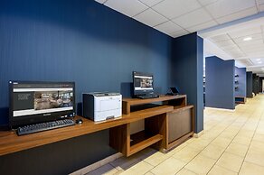 Courtyard by Marriott Columbus Airport