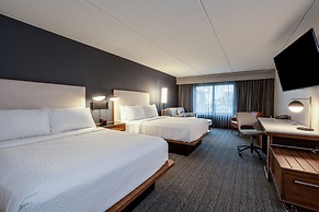 Courtyard by Marriott Columbus Airport