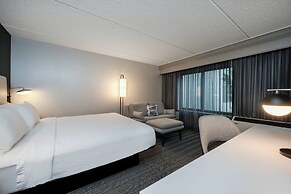 Courtyard by Marriott Columbus Airport
