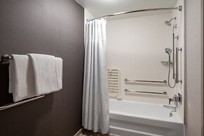 Courtyard by Marriott Columbus Airport