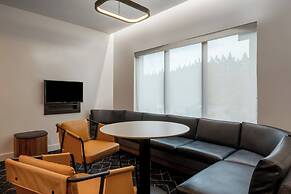 Courtyard by Marriott Columbus Airport