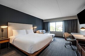 Courtyard by Marriott Columbus Airport