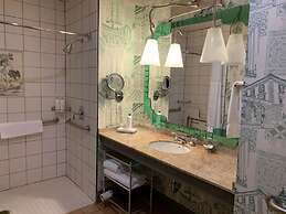 The Royal Sonesta Portland Downtown